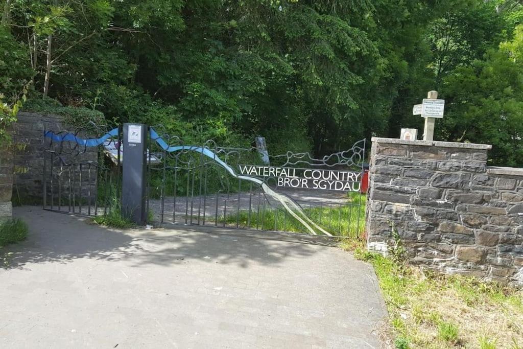 Mellte Avenue - Waterfalls House Pontneddfechan Екстер'єр фото